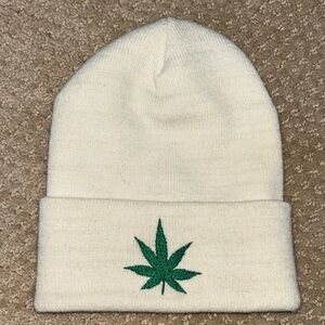 Crooks & Castles Cream 420 Beanie OS